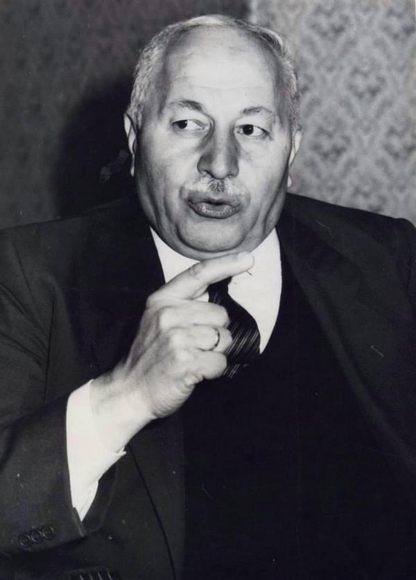 Necmettin Erbakan yaşamını