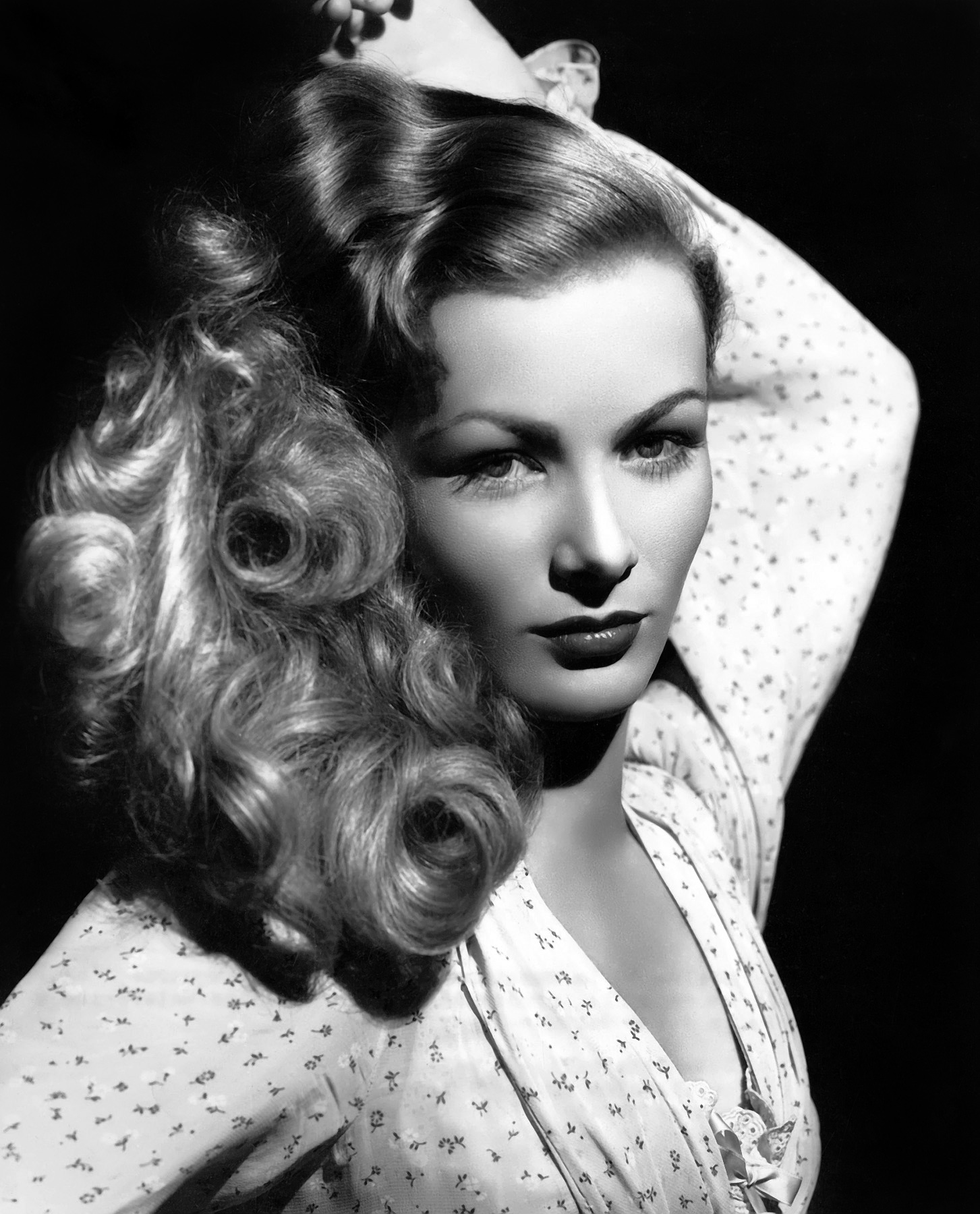 Aktris Veronica Lake öldü