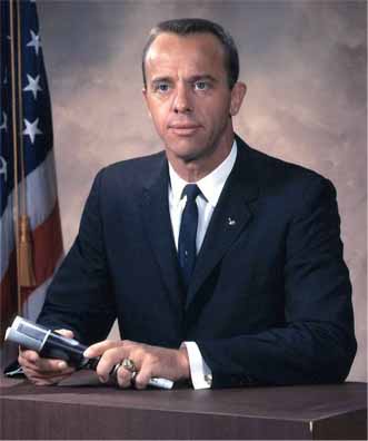 Astronot Alan Shepard öldü