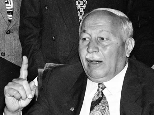 Necmettin Erbakan yaşamını