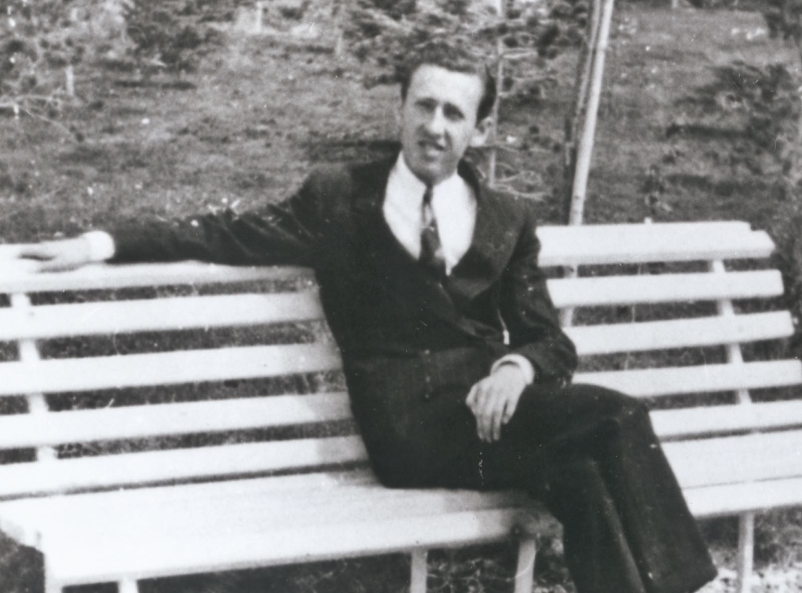 Orhan Veli Kanık kimdir hayatı şiirleri ölümü
