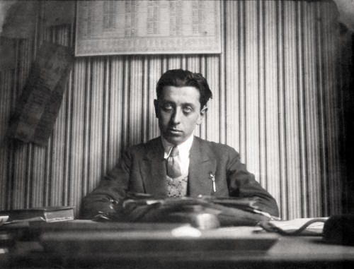 Robert Desnos Doğumu