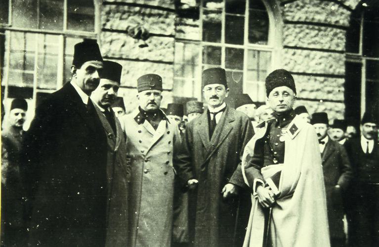 Terakkiperver Cumhuriyet Fırkası kuruldu