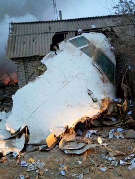 Türk Kargo Uçağı Kırgızistanda Düştü