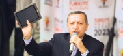 Başbakan Erdoğan yüz bin tablet dağıttı