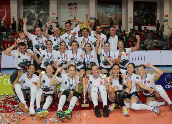 Bursa Büyükşehir Belediyespor Kadın Voleybol Takımı Avrupa şampiyonu