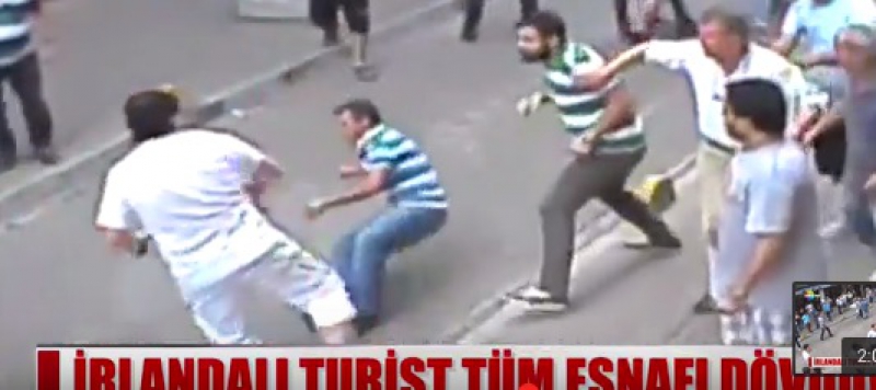 İrlandalı turist Aksaray esnafını kavgası