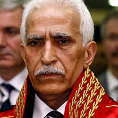 AK Partinin kapatılması istemiyle dava açıldı