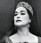 Moskova'da Bolşoy Tiyatrosu'nda sahneye >>>