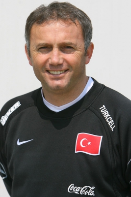 Futbolcu Hami Mandıralı Doğum Günü