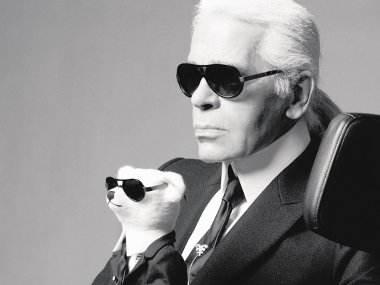 Karl Lagerfeld Doğdu