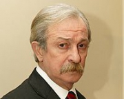 Savaş Dinçel Hayatını Kaybetti